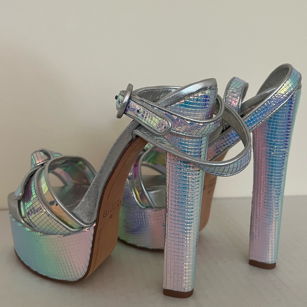 Alexandre Birman Clarita Metallic Leather Platform Sandals - Picture 6 of 15